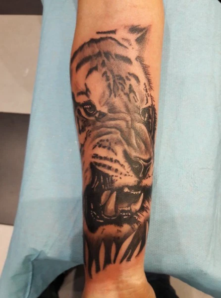 Reproduction de tatouage Caen